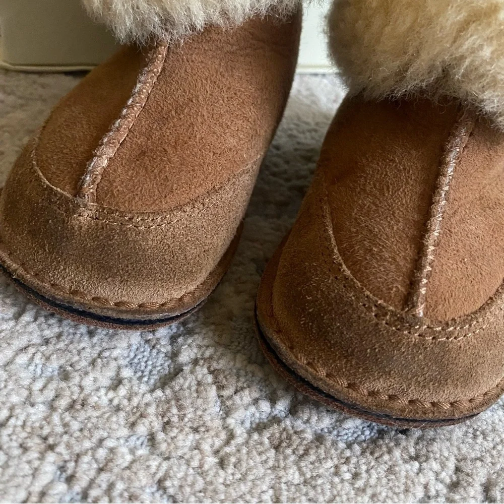 Ugg Baby Unisex Boo Sheepskin Boots Suede Leather Fur Lined Tan Cream: Small
